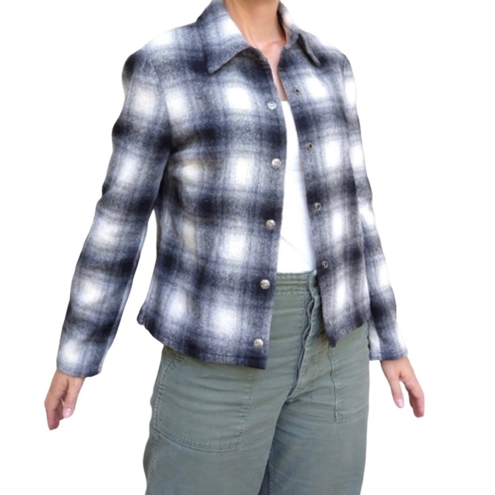 Evan Picone Black, White, Gray  Plaid Wool Blend Shacket 10
